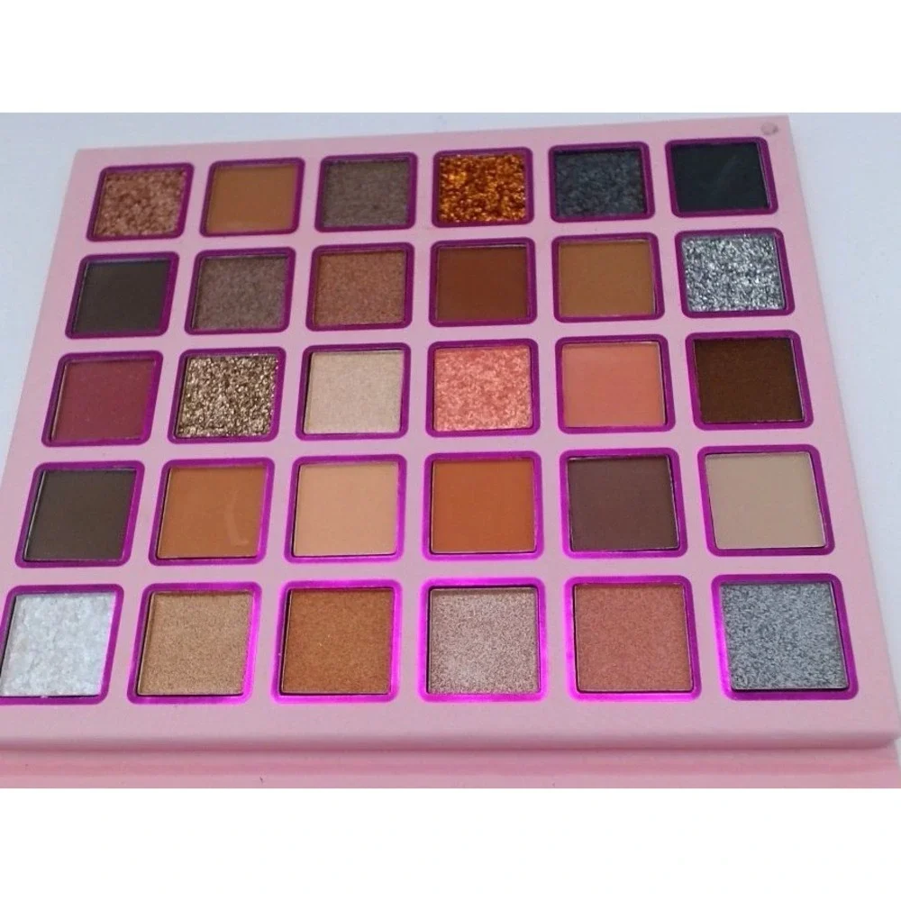 Simply Bella - Blossom, Eyeshadow Palette, 37 Colors BRAND NEW
